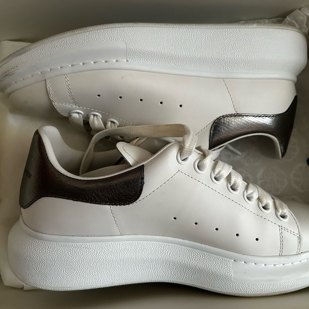 Alexander McQueen Larry Sneakers